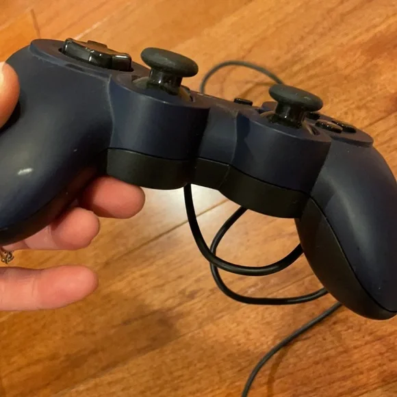 Logitech computer controller - Picture 8 of 10